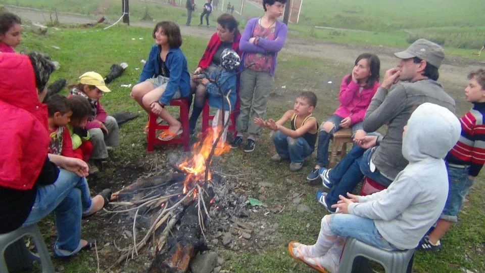 ღია საზოგადოების გრანტი - მომავლის გზის ბავშები ბახმაროში