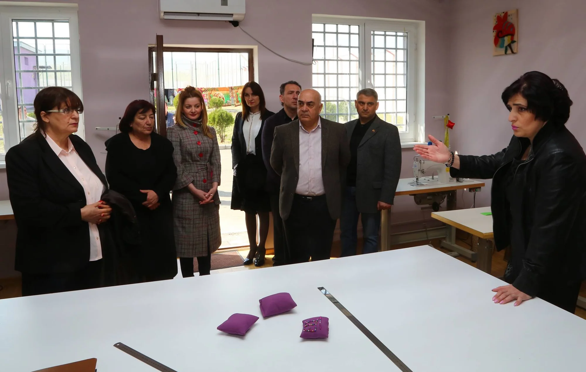 ქალთა კოლონიაში სითბო და მხიარულება