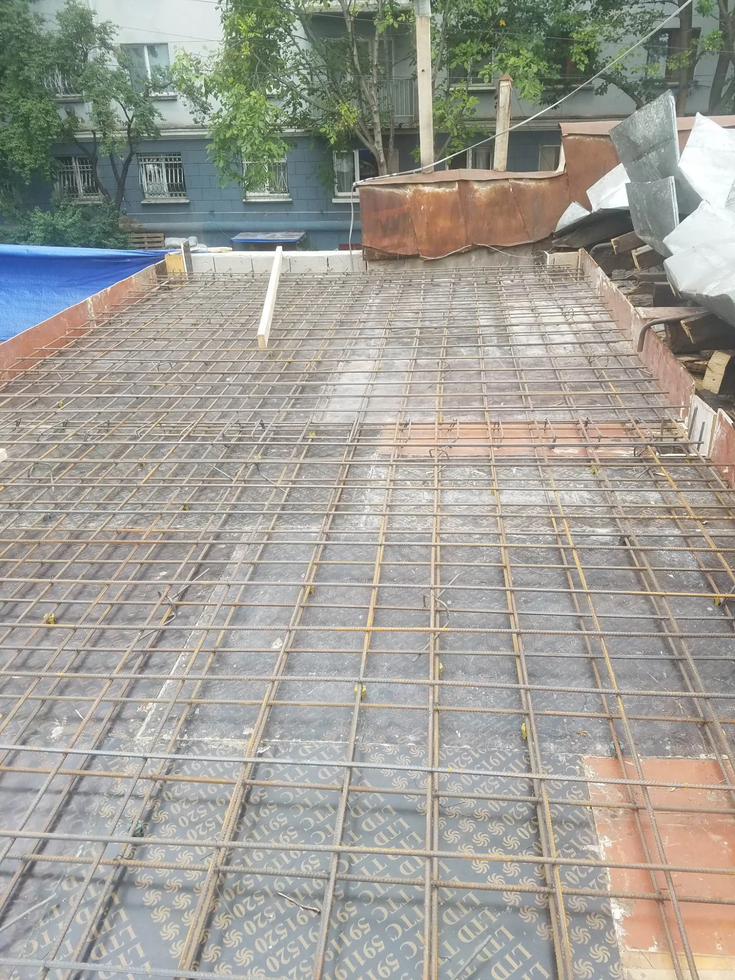 ავაშენეთ მომავლის გზის სახლი