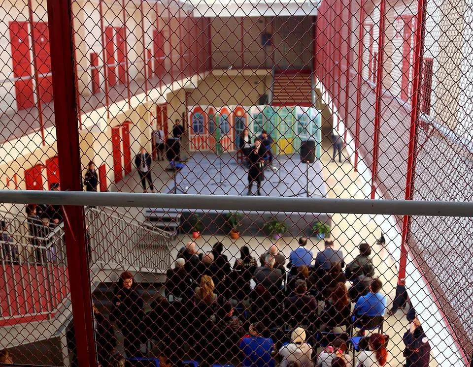 ქალთა კოლონიაში სითბო და მხიარულება